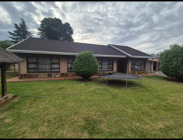4 BEDROOM HOUSE FOR SALE IN ARCON PARK
